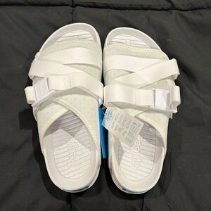 White slides by the brand people size 7.5 womens